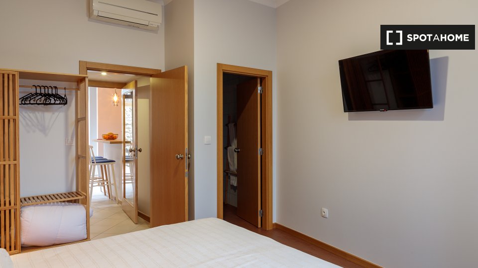 Double room Porto, 7 beds, 250m² — photo 3