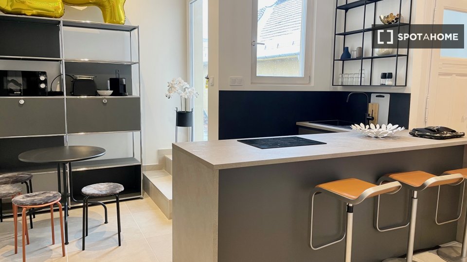 Apartment Budapest, 3 beds, 96m² — photo 38