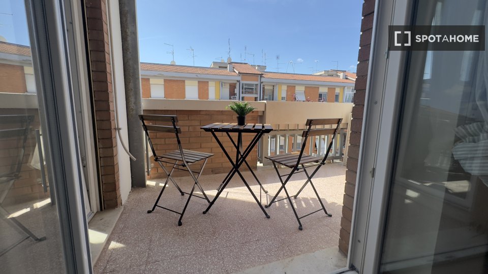 Double room Rome, 3 beds, 100m² — photo 20
