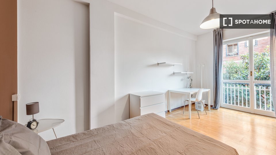 Double room Milan, 2 beds, 76m² — photo 6