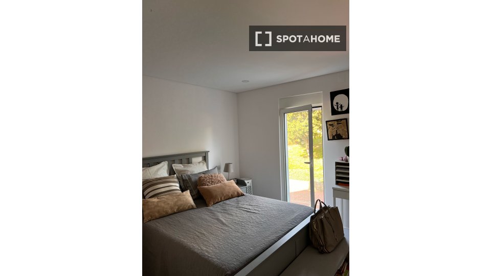 Double room Lisbon, 2 beds, 100m² — photo 4