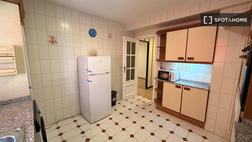 Double room Valencia, 5 beds — photo 15