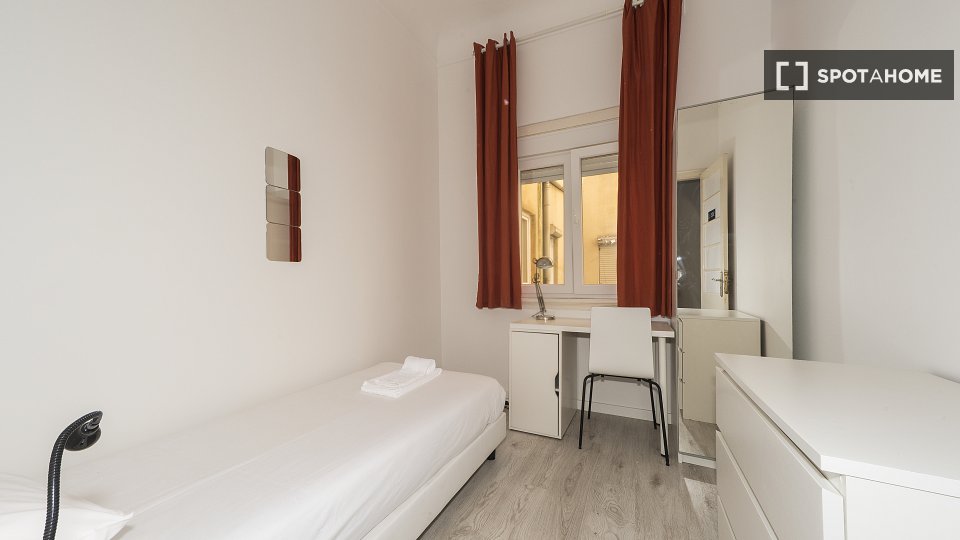 Double room Lisbon, 11 beds — photo 3