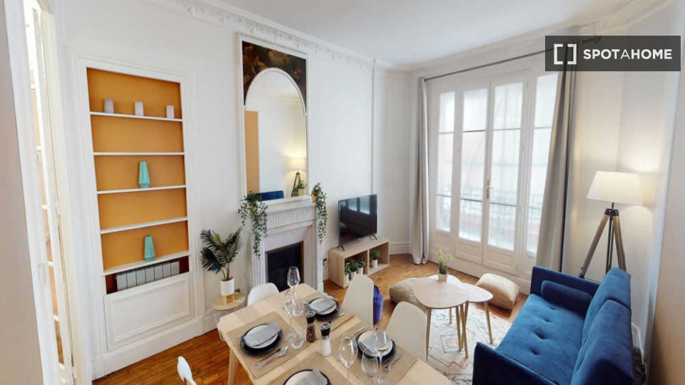 Double room Paris, 5 beds, 120m² — photo 3