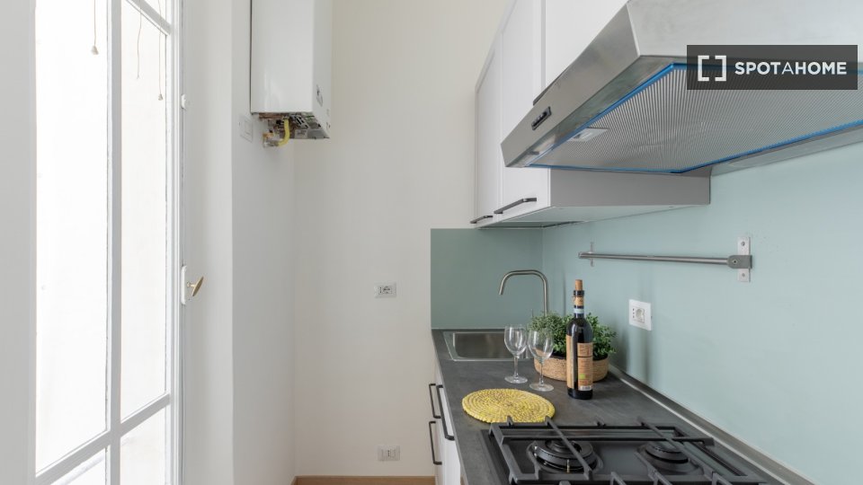 Apartment Rome, 1 bed — photo 8