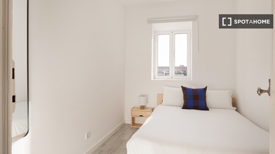 Apartment Lisbon, 2 beds — photo 18