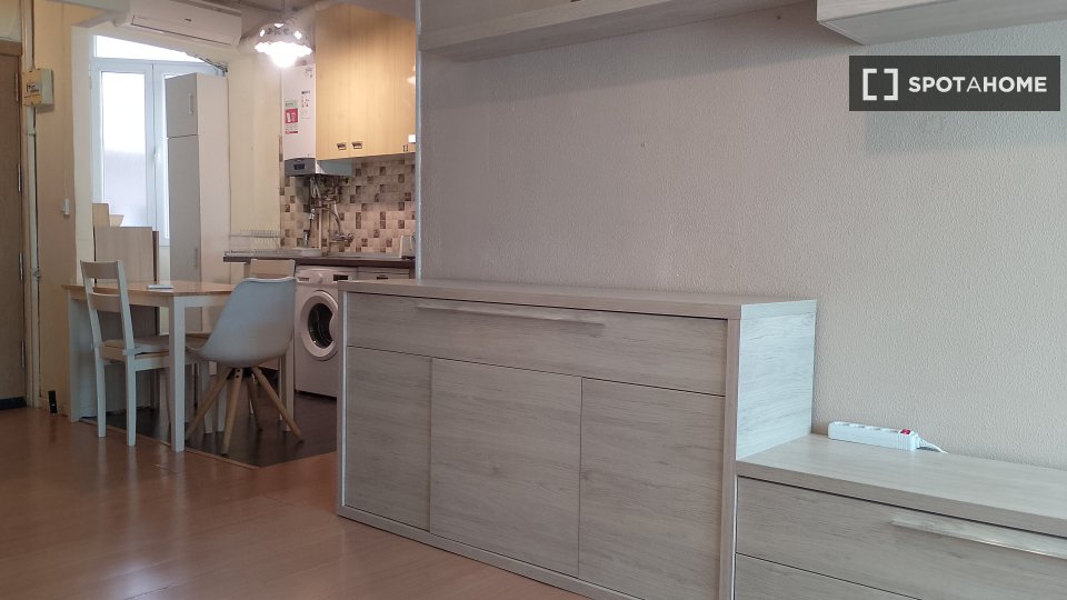 Apartment Madrid, 2 beds, 66m² — photo 10