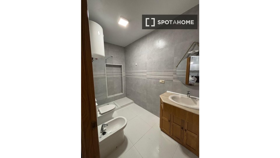 Double room Almeria, 5 beds — photo 7