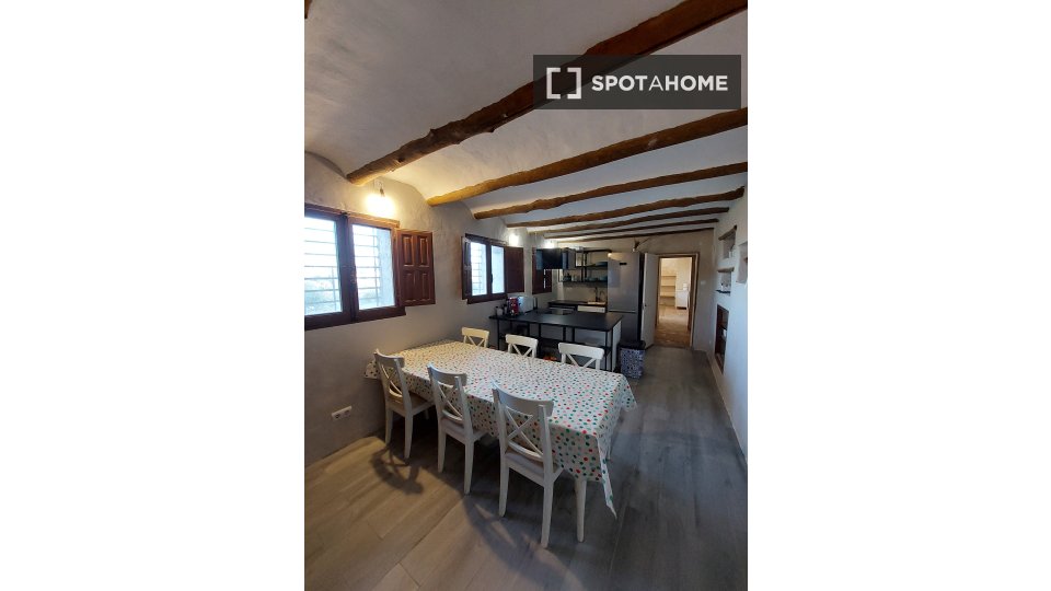Apartment Granada, 3 beds, 109m² — photo 7
