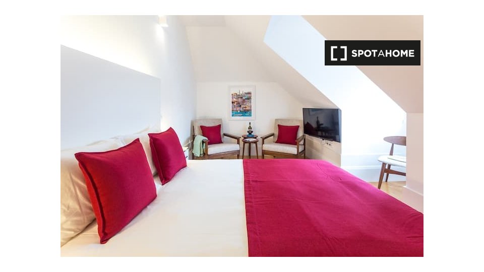 Apartment Porto, 1 bed, 20m² — photo 1