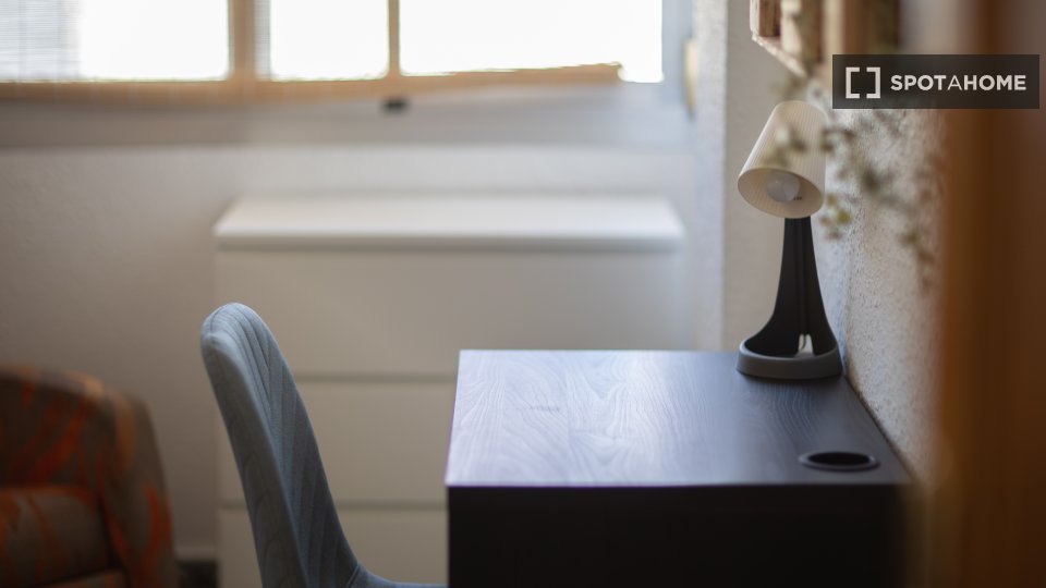 Double room Valencia, 4 beds, 140m² — photo 14