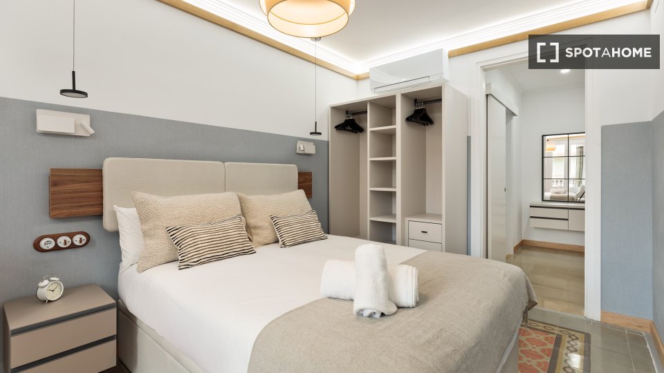 Double room Barcelona, 4 beds, 130m² — photo 15
