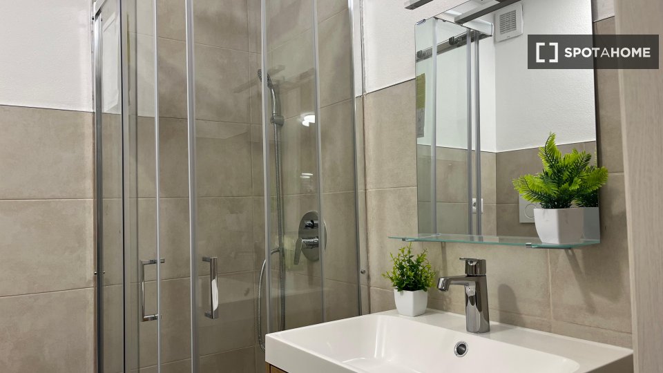 Double room Milan, 6 beds, 150m² — photo 4