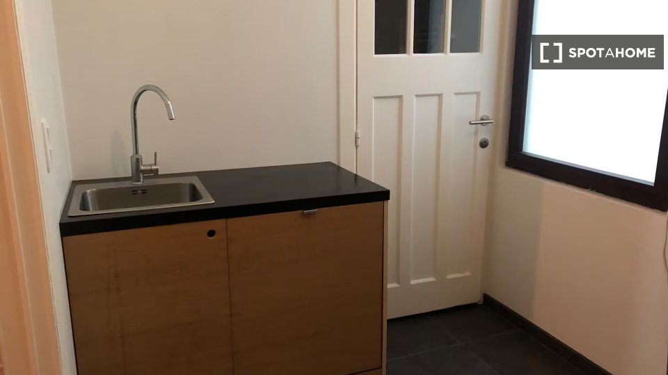 Apartment mono Brussels — photo 16