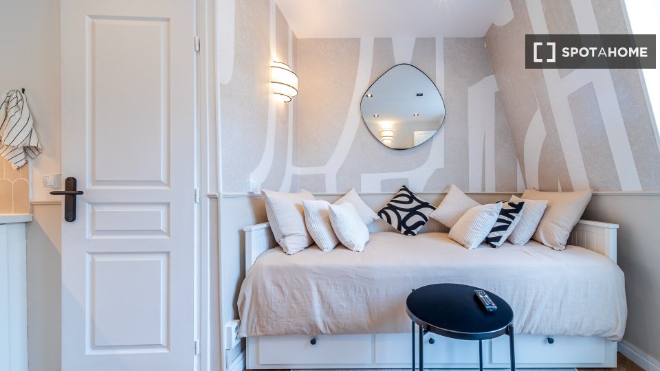 Apartamento París, 1 habitación, 13m² — foto 3