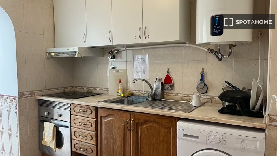 Double room Lisbon, 6 beds — photo 4