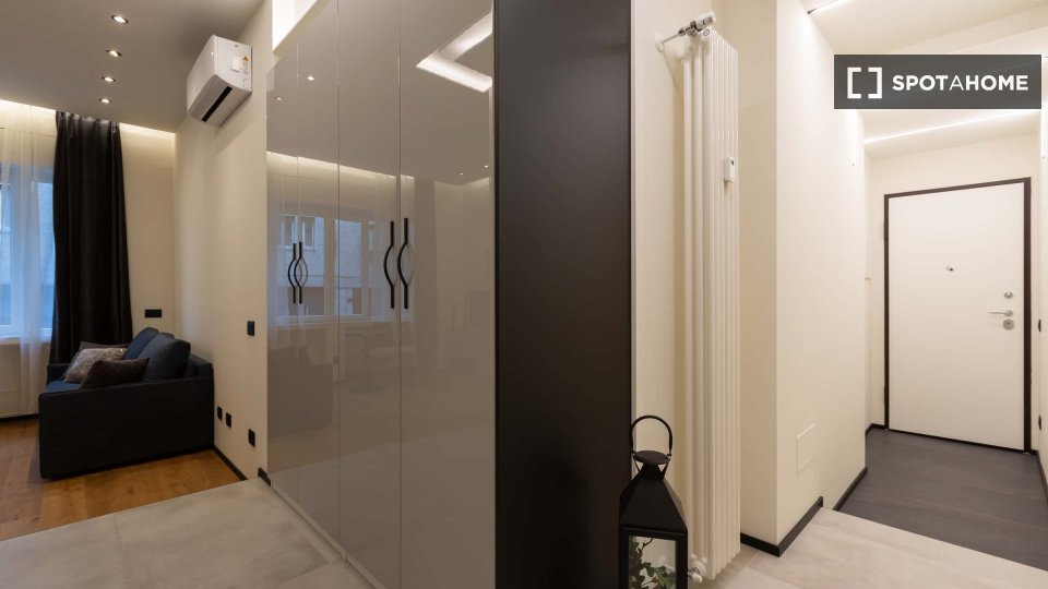Apartment Milan, 1 bed, 45m² — photo 2