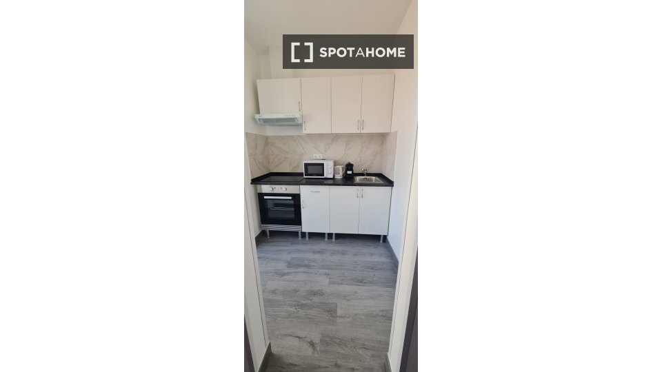 Apartment Lisbon, 2 beds, 50m² — photo 1