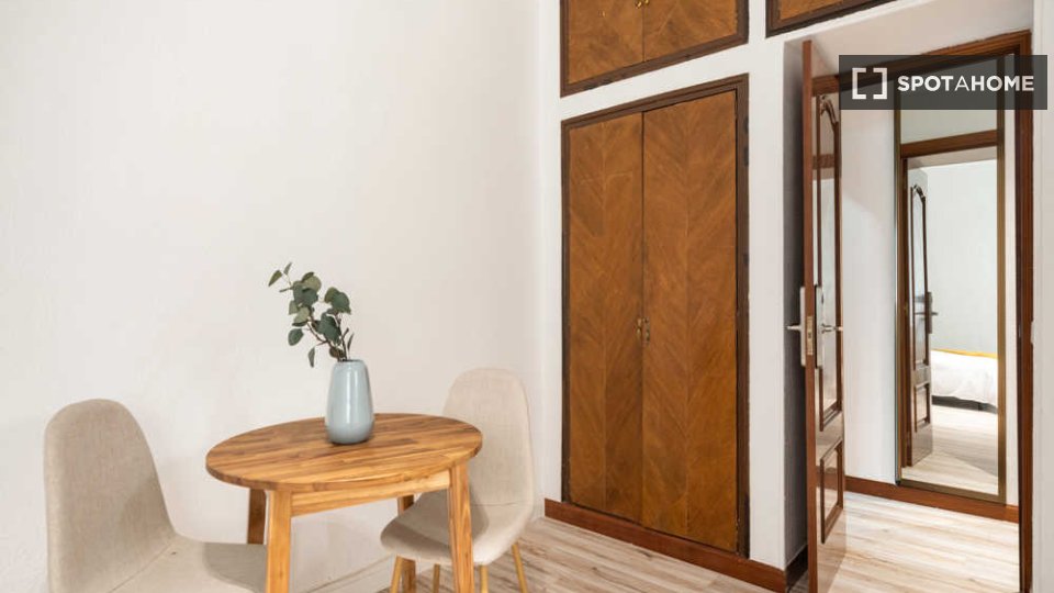 Double room Madrid, 4 beds — photo 23