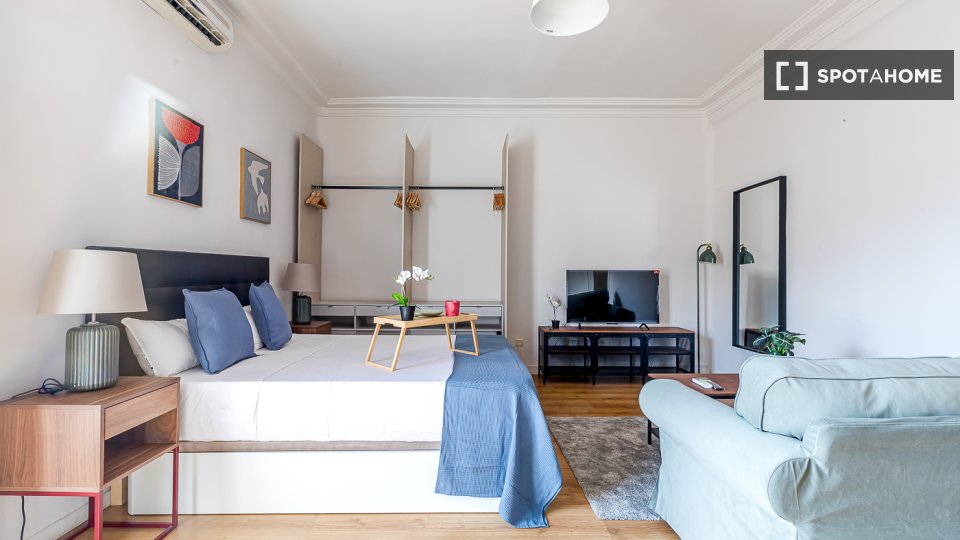 Double room Madrid, 6 beds, 158m² — photo 3