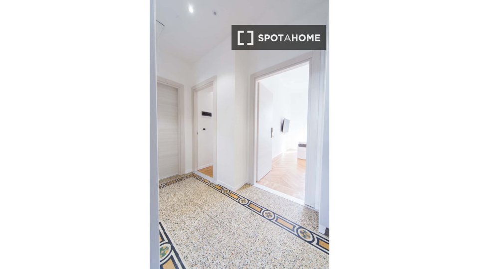 Double room Turin, 1 bed — photo 8