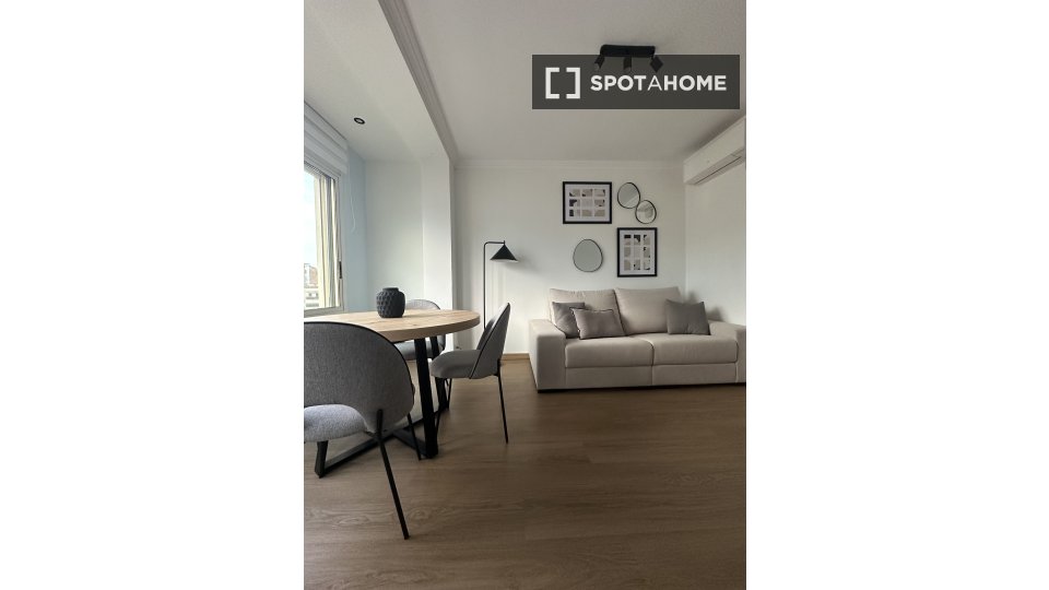 Apartment mono Barcelona, 50m² — photo 2