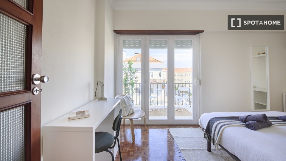 Double room Lisbon, 10 beds — photo 5