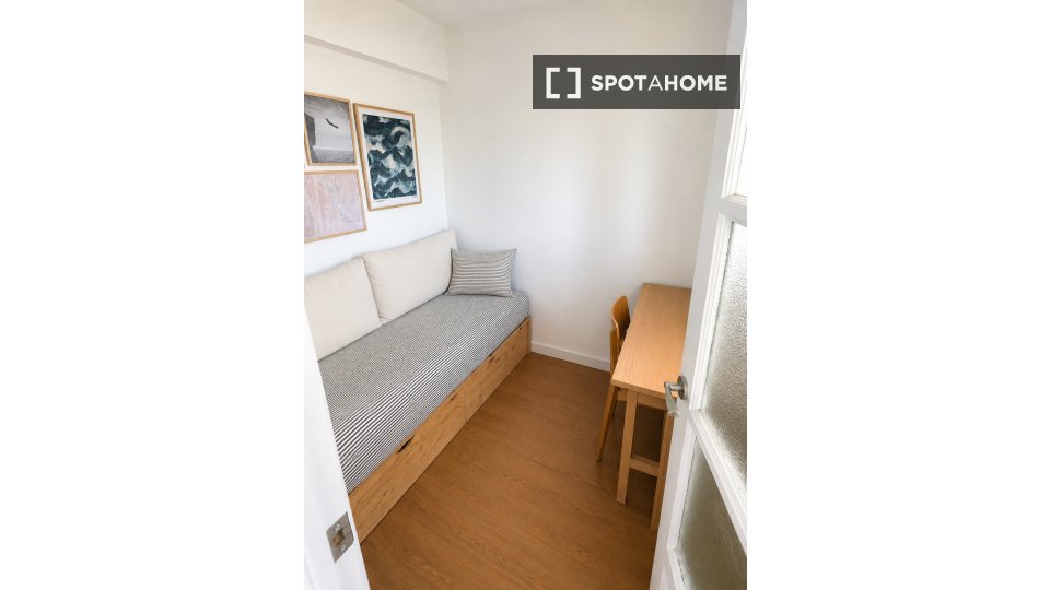 Apartment Valencia, 3 beds, 70m² — photo 9