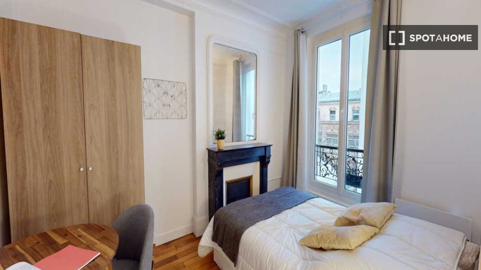 Double room Paris, 3 beds, 50m² — photo 15