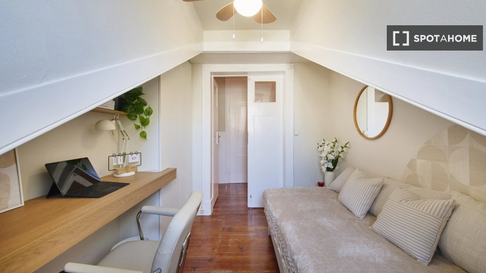 Double room Lisbon, 7 beds — photo 12