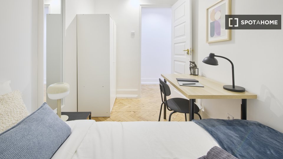 Double room Lisbon, 10 beds — photo 4