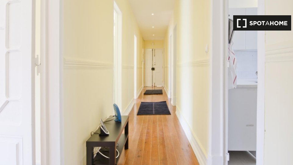 Double room Lisbon, 7 beds — photo 5