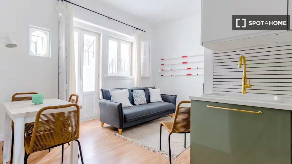Apartment Lisbon, 2 beds — photo 14