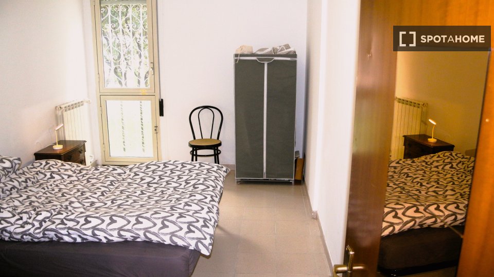 Double room Rome, 5 beds — photo 31