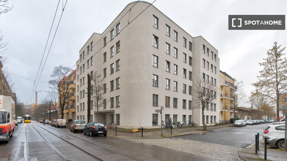Double room Berlin, 4 beds, 36m² — photo 7