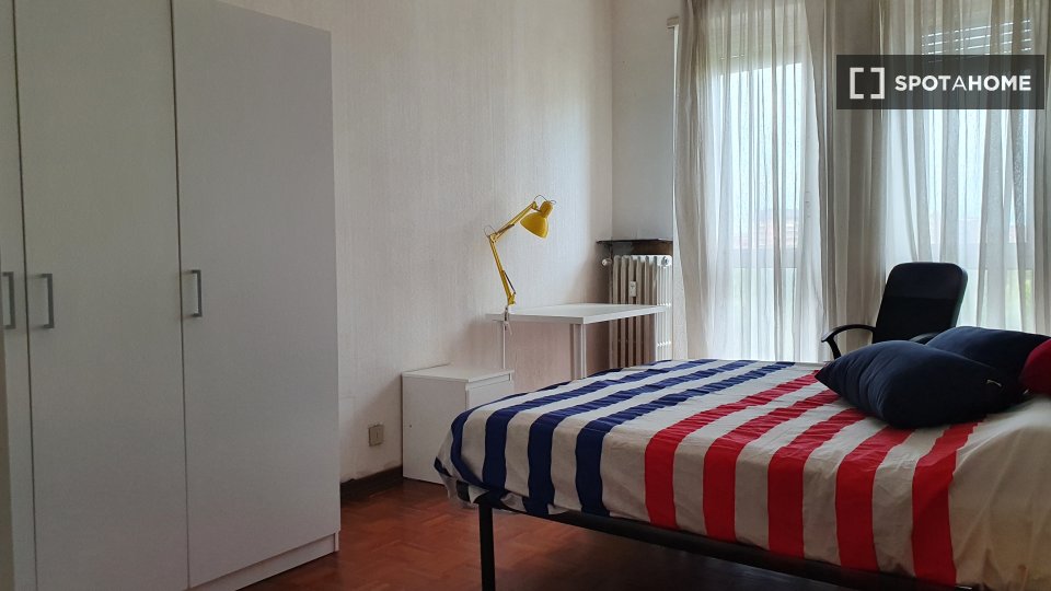 Double room Turin, 4 beds, 122m² — photo 1