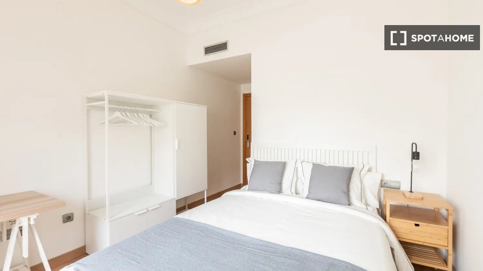 Double room Valencia, 6 beds — photo 16