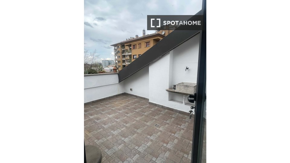 Appartamento Milano, 1 camera, 105m² — foto 16