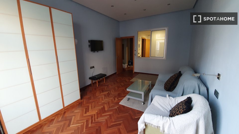 Apartment mono Madrid, 70m² — photo 3