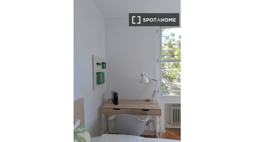 Double room Madrid, 6 beds — photo 24