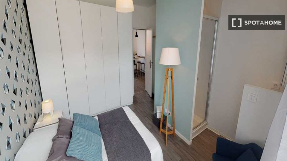 Double room Lille, 4 beds, 80m² — photo 17