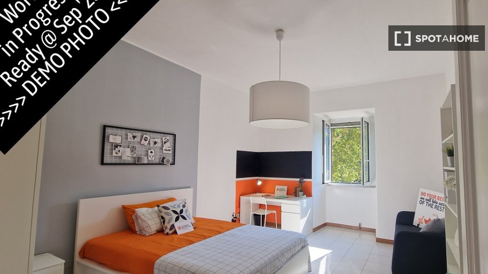 Double room Rome, 3 beds — photo 13