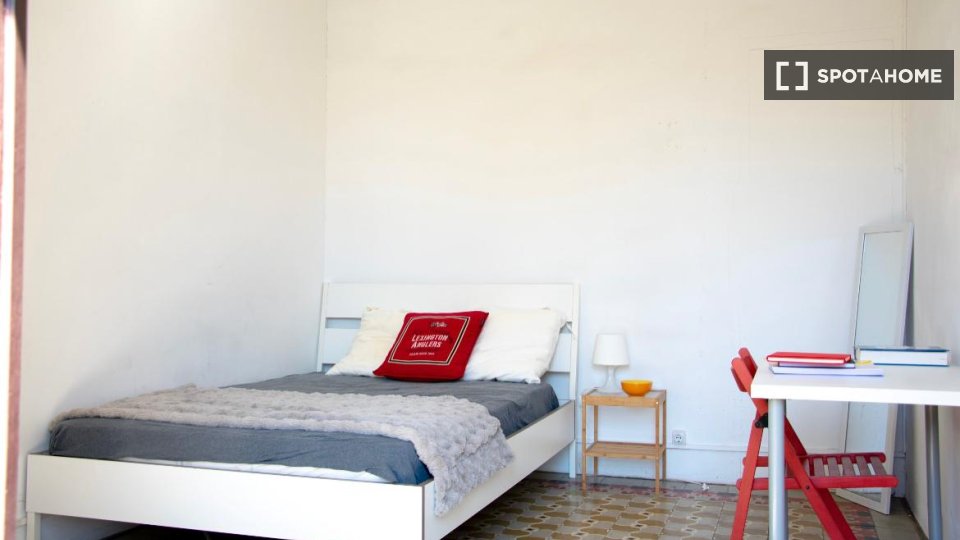 Double room Barcelona, 5 beds, 100m² — photo 7