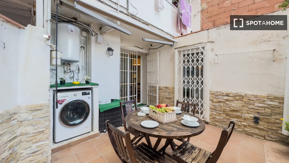 Apartment Barcelona, 2 beds, 80m² — photo 3