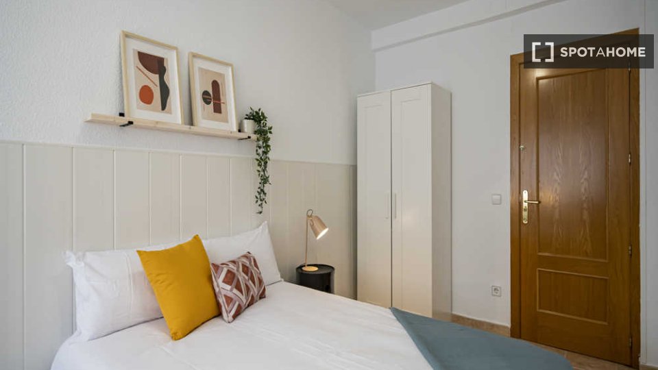 Double room Madrid, 25 beds — photo 41