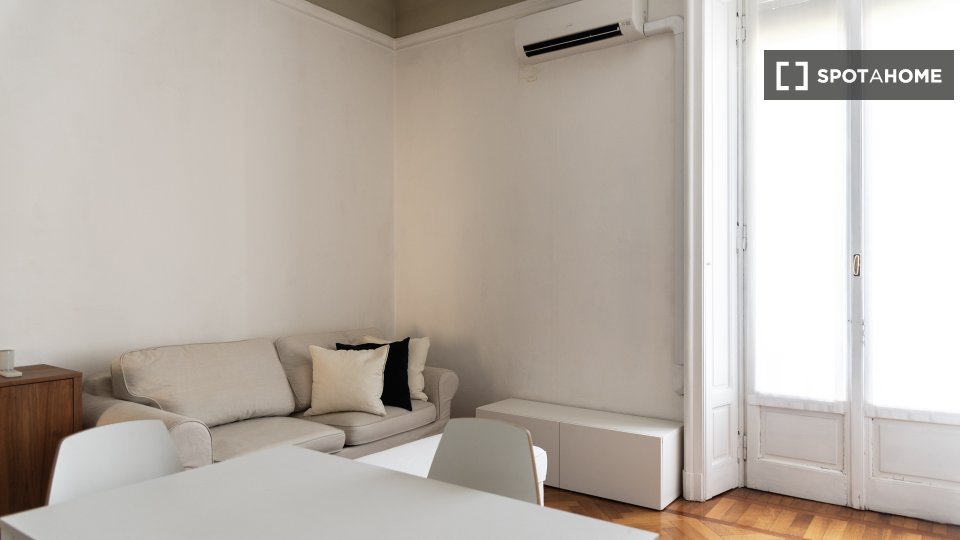 Apartment Milan, 2 beds, 65m² — photo 7