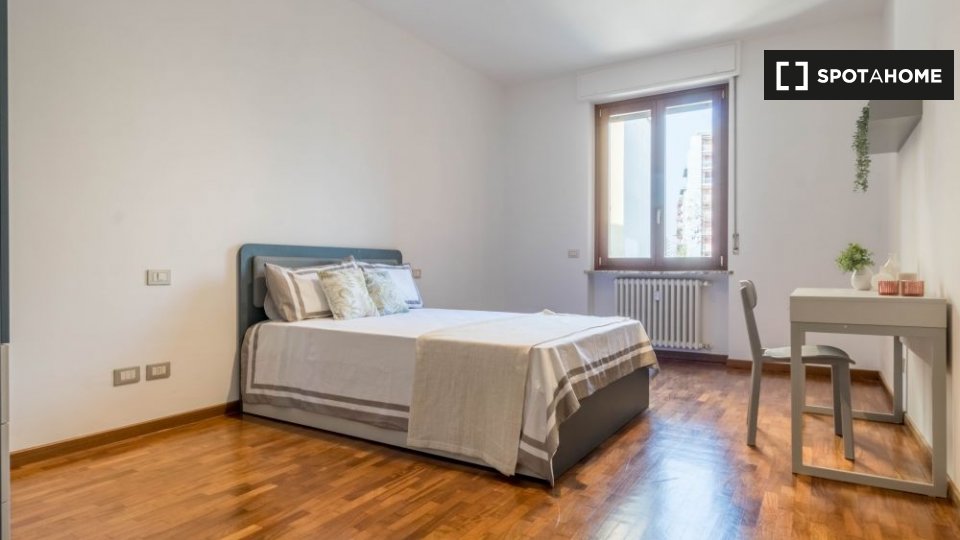 Double room Milan, 2 beds — photo 1
