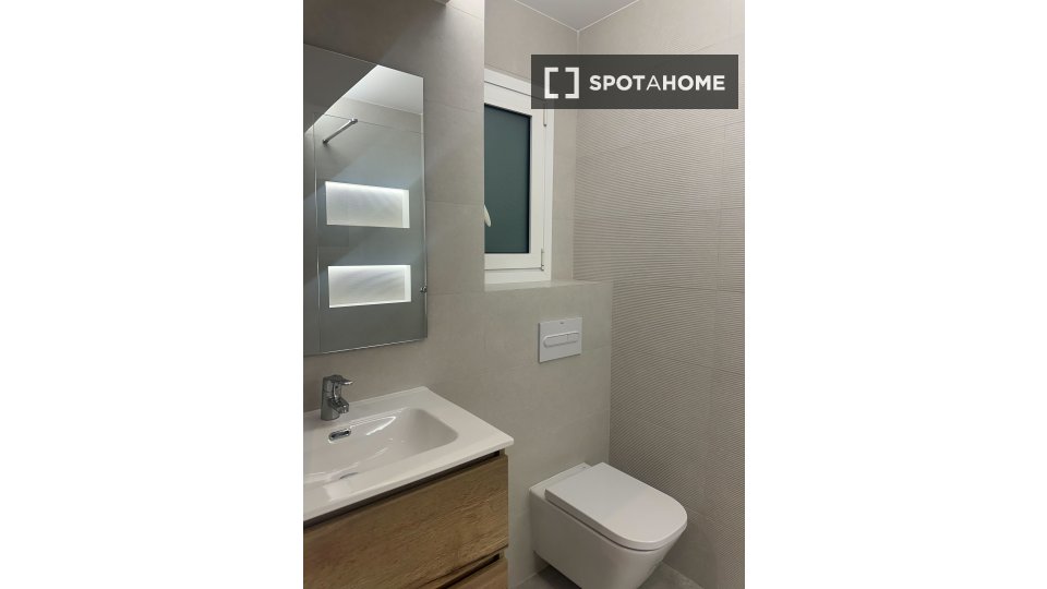 Apartment Barcelona, 2 beds, 60m² — photo 1