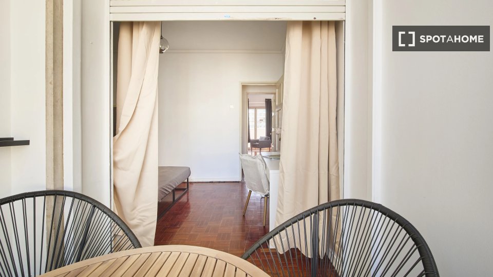 Double room Lisbon, 7 beds — photo 5