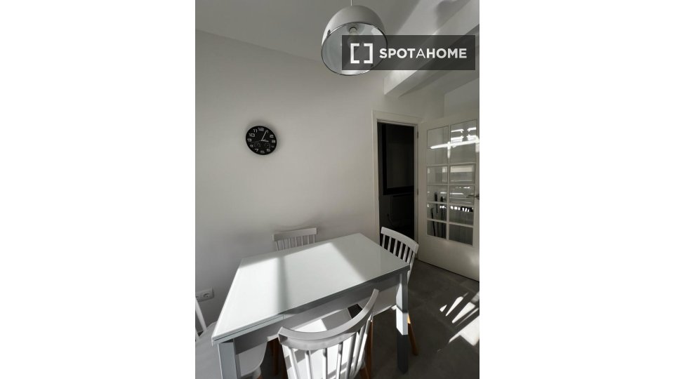 Apartment Vigo, 3 beds, 110m² — photo 4